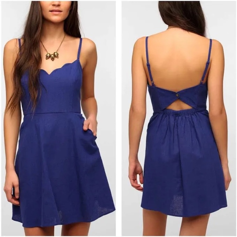 Urban outfitters cope scallop trim linen dress size small